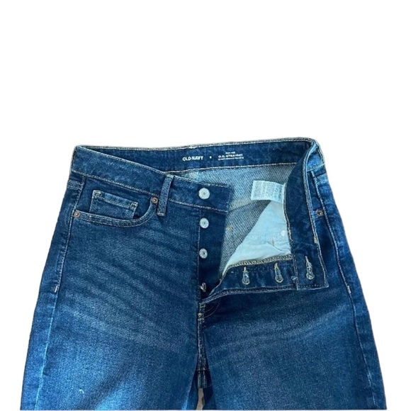 Old Navy High Rise Straight Leg Jeans - Picture 4 of 9
